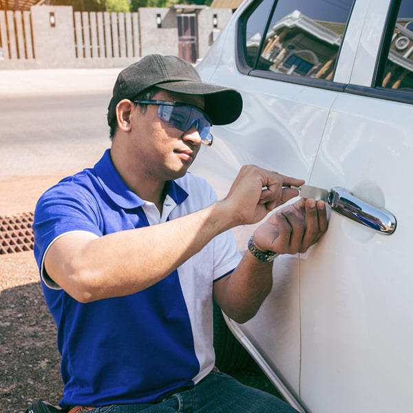 el costo de los servicios de cerrajería de autos varía según el tipo de trabajo que se requiera, pero ofrecen precios competitivos